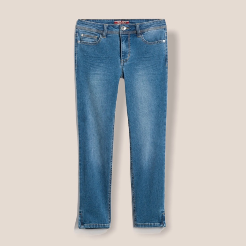 Makers Ankle Zip Capri Skinny Jeans